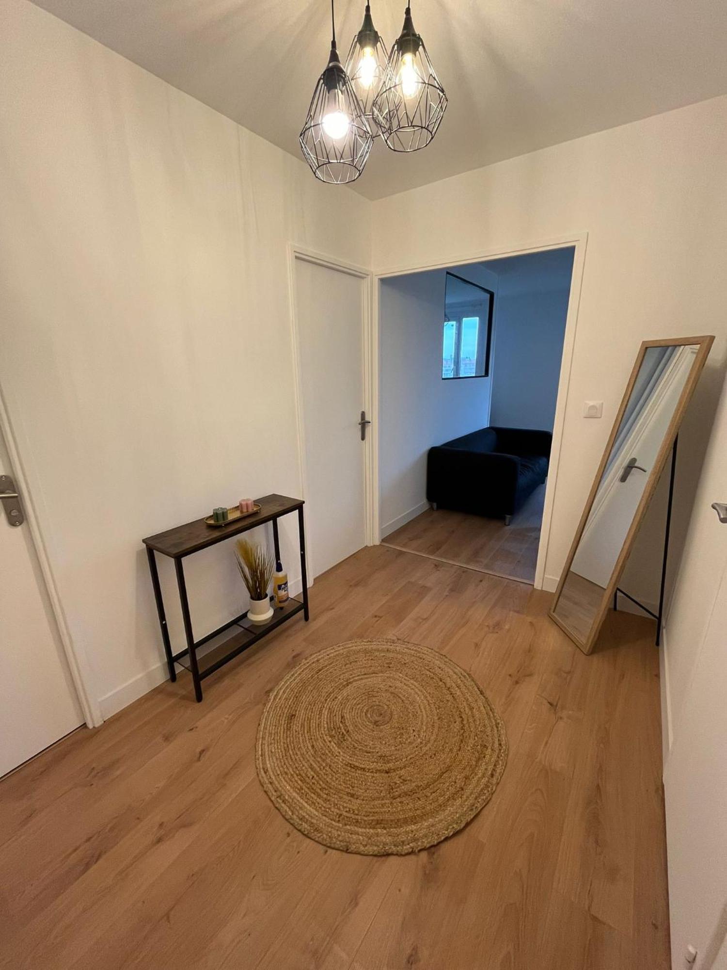 Le Montreuillois ! Parking Prive Et Metro A Proximite Apartment Bagian luar foto